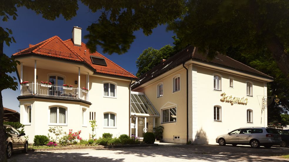 Photo of the building of Hotel Burgmeier, photo: Hotel Burgmeier