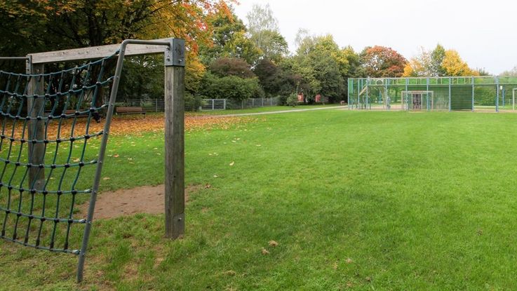 Bolzplatz und Basketballplatz Johann-Sperl-Weg