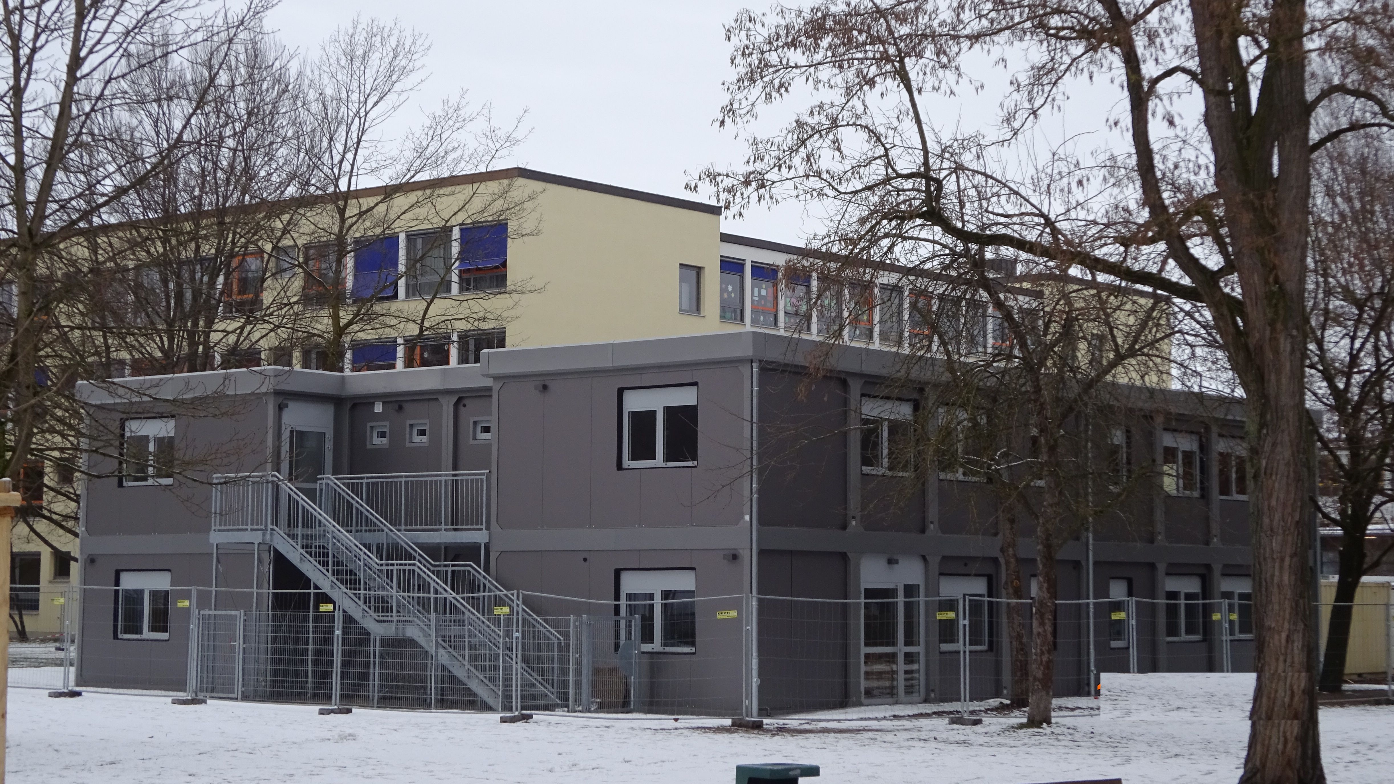 Containeranlage an der Grundschule Dachau-Ost