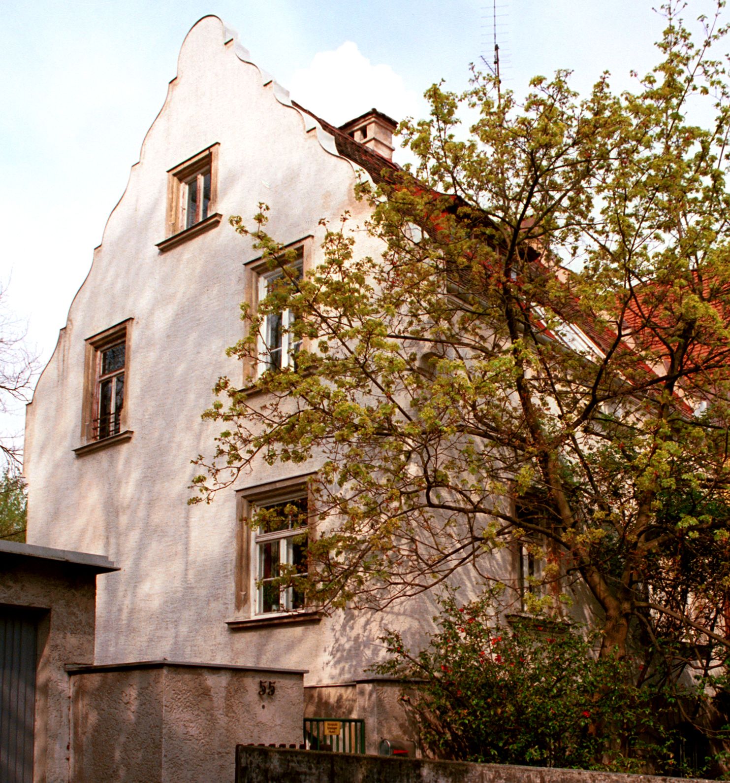 Außenansicht Künstlerhaus Hans von Hayek