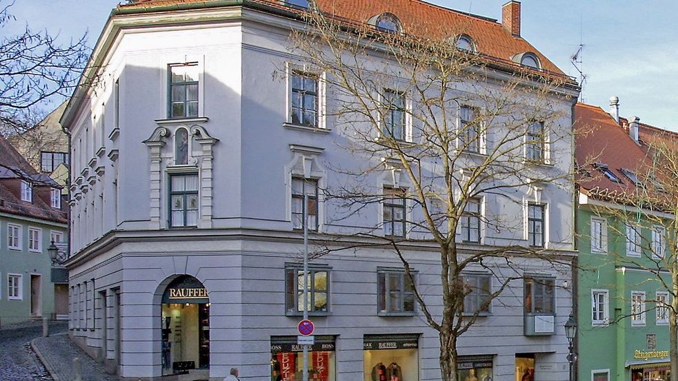 Photo of facade of the so-called Raufferhaus. Photo: City of Dachau