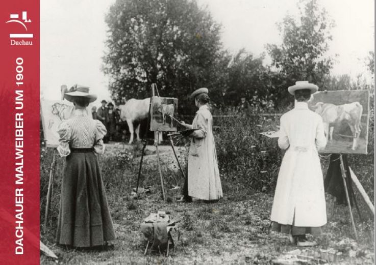 Postkarte der Stadt Dachau in schwarz/weiß, die ein historisches Bild von Malerinnen um 1900 zeigt.