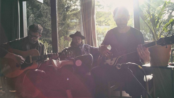 Pressebild der Band Mighty Oaks