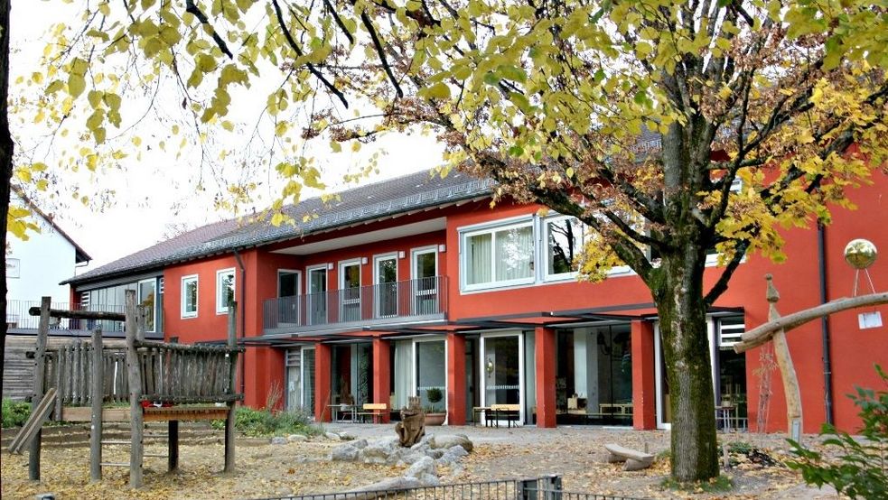 Spielplatz vor dem Kindergarten St.Hildegard