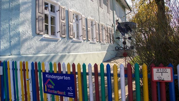 Außenansicht Kindergarten Villa Kunterbunt Dachau / Pellheim